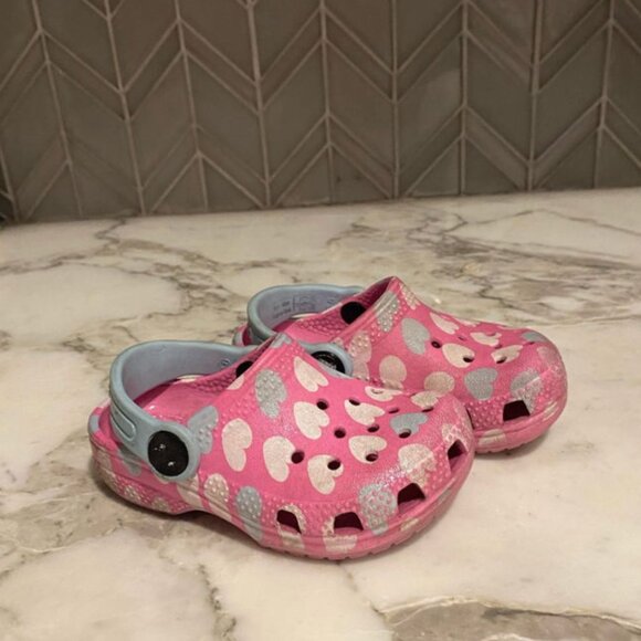 $19 ADD ON heart Crocs Native Columbia Baby Gap Cotton on Baby Old Navy Zara - Picture 1 of 2